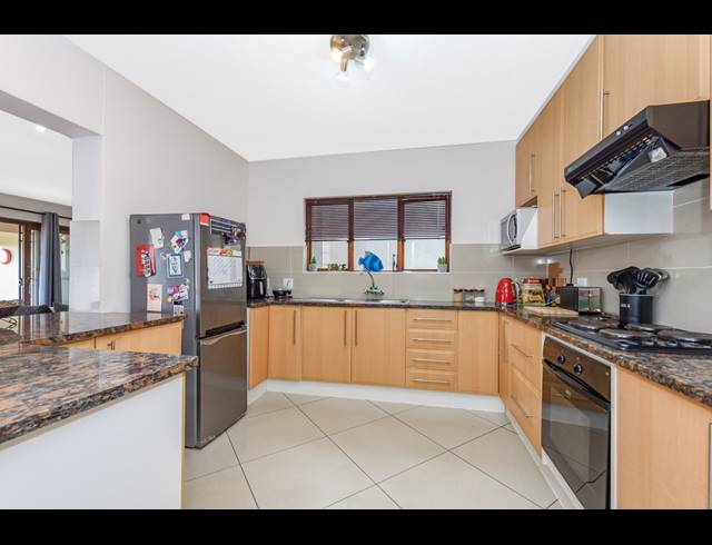 3 BEDROOM DUPLEX FOR SALE IN RIETVLEI RIDGE COUNTRY ESTATE